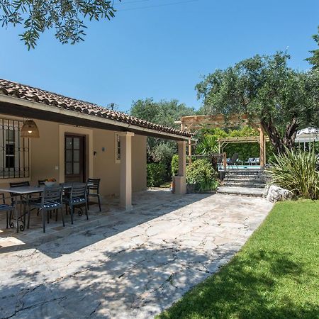 Villa Apleton Kassiopi Esterno foto