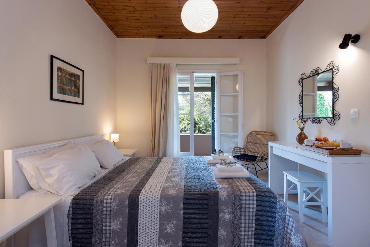 Villa Apleton Kassiopi Esterno foto