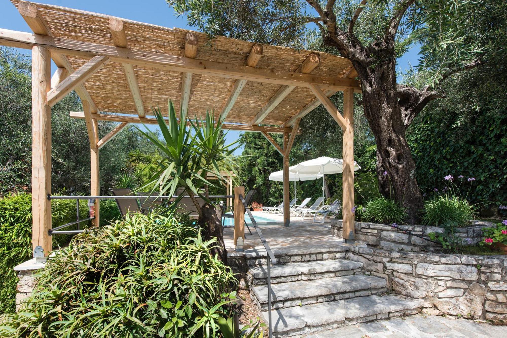 Villa Apleton Kassiopi Esterno foto