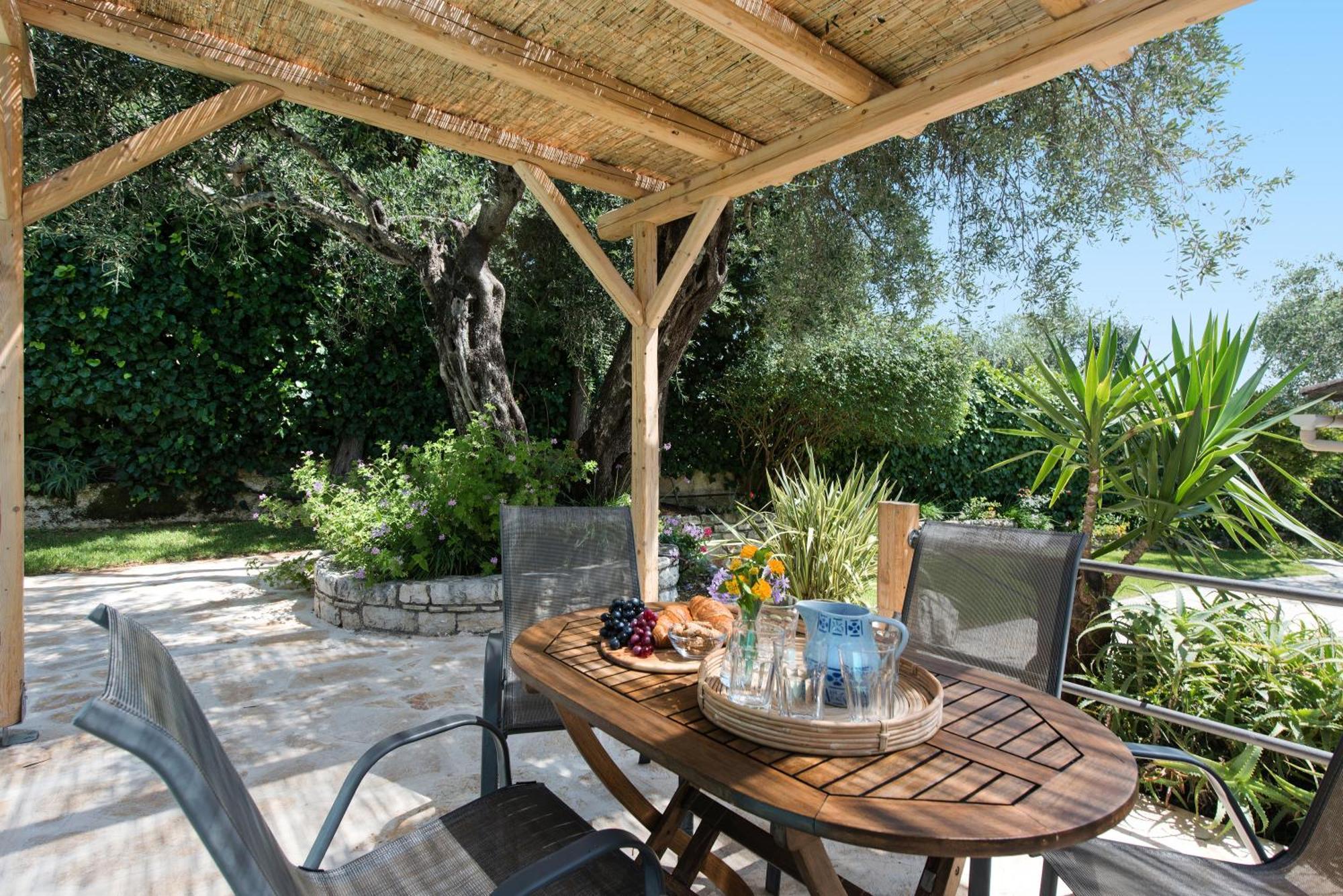 Villa Apleton Kassiopi Esterno foto